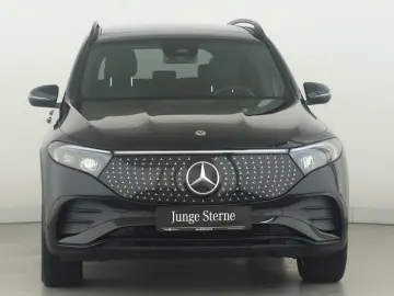MERCEDES-BENZ EQB 300 4M AMG AHK Panorama PTS Kamera…