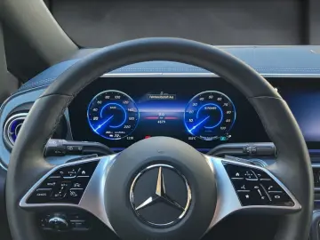 MERCEDES-BENZ EQV 300 AVANTGARDE  LANG - FACELIFT - TISCH!