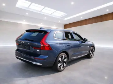 VOLVO T8 Ultimate Bright Recharge Plug-In Hybrid AWD