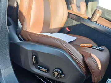 VOLVO T8 Ultimate Bright Recharge Plug-In Hybrid AWD