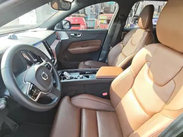 VOLVO T8 Ultimate Bright Recharge Plug-In Hybrid AWD