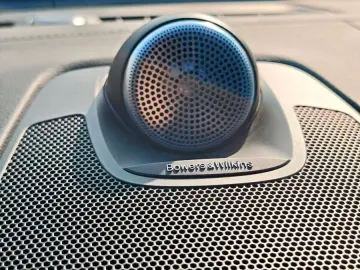 VOLVO T8 Ultimate Bright Recharge Plug-In Hybrid AWD