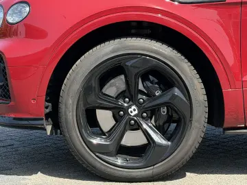 BENTLEY Bentayga V8 S  NAIM Carbon Styling