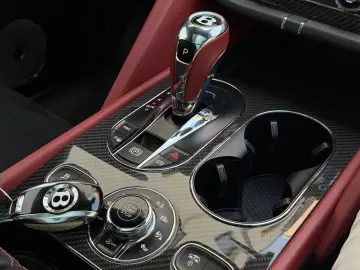 BENTLEY Bentayga V8 S  NAIM Carbon Styling