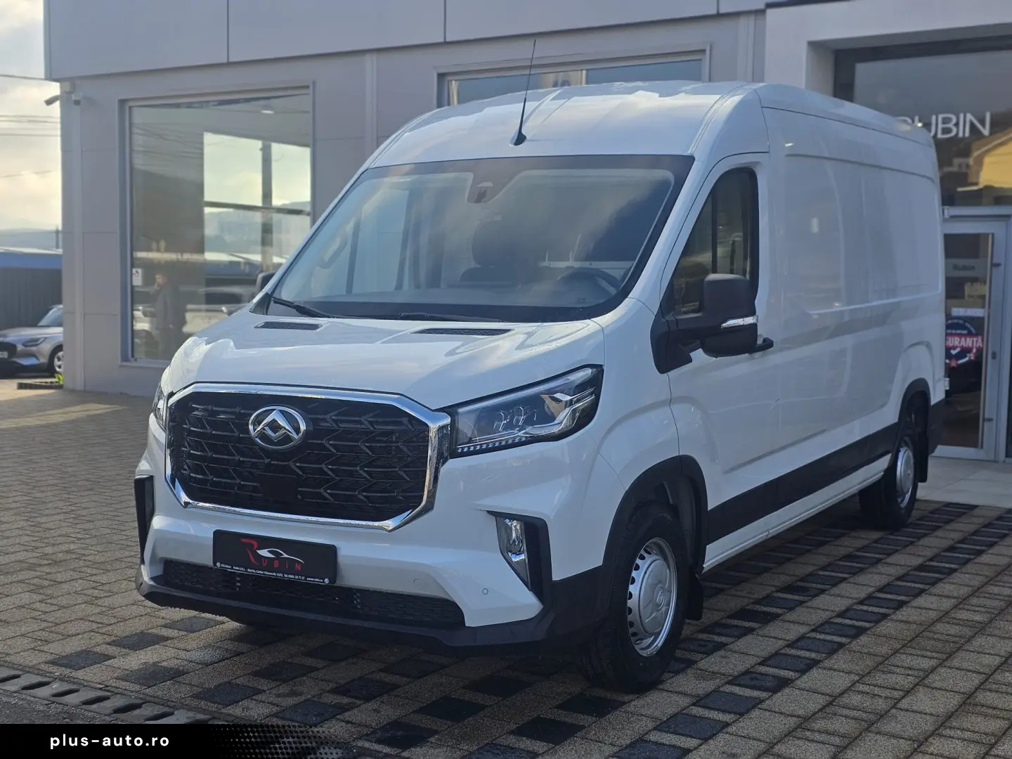 MAXUS DELIVE R 9 2.0 DSL N1 3.5T 6MT FWD L3H2 147 CP VAN