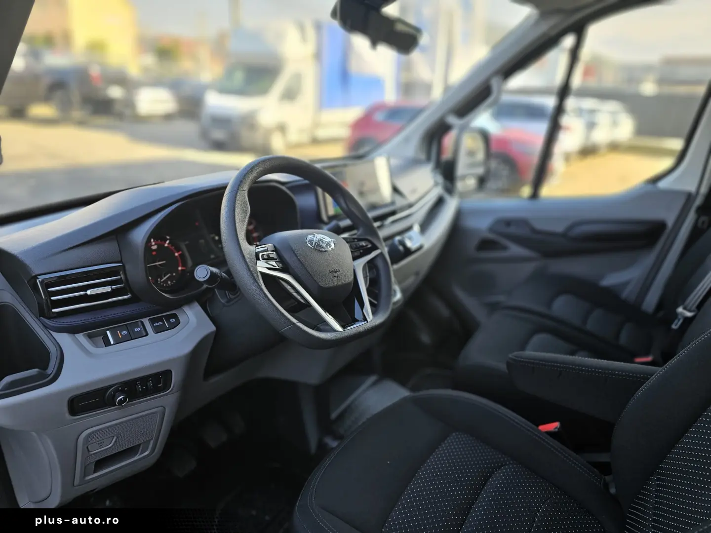 MAXUS DELIVE R 9 2.0 DSL N1 3.5T 6MT FWD L3H2 147 CP VAN