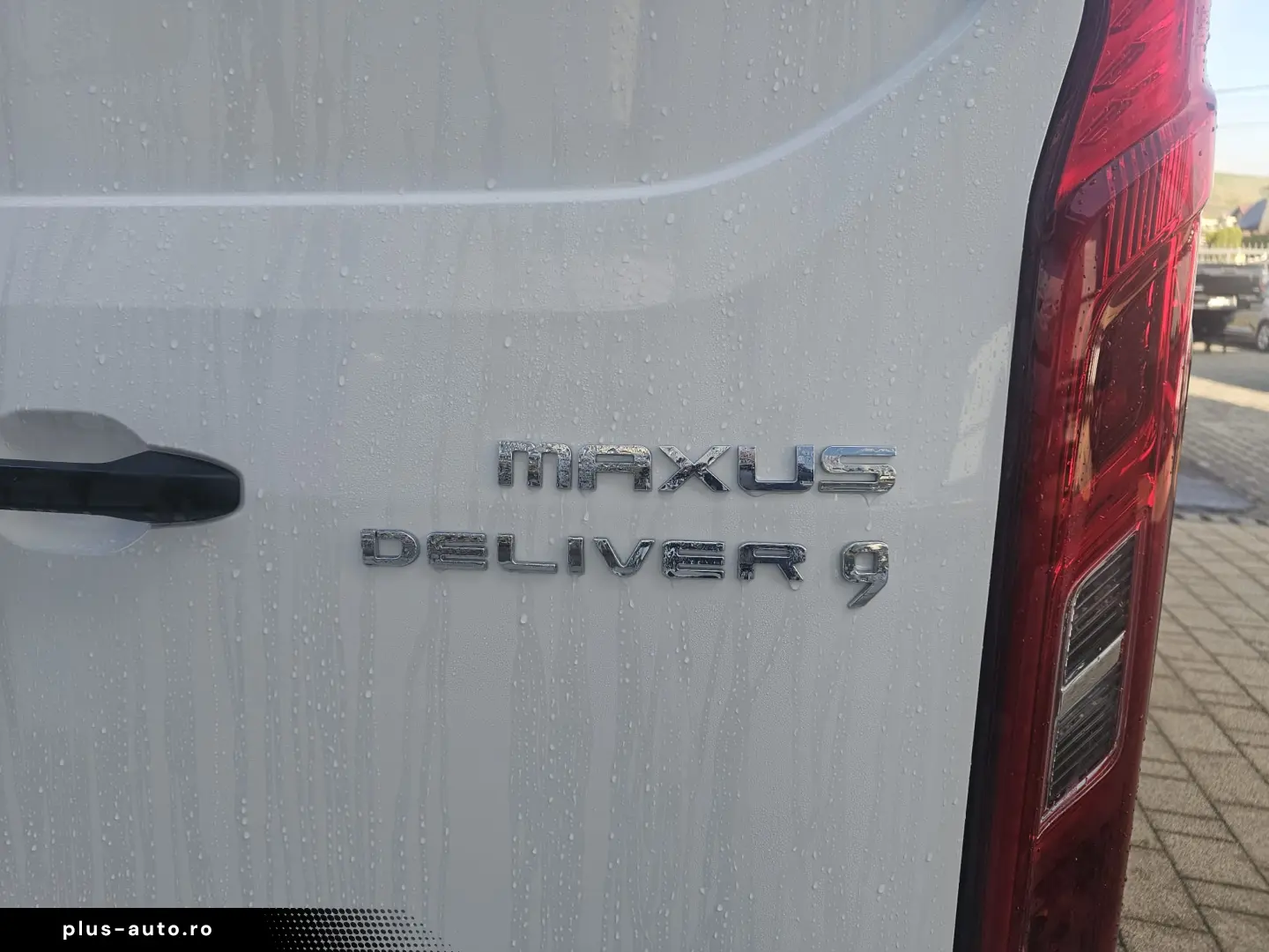 MAXUS DELIVE R 9 2.0 DSL N1 3.5T 6MT FWD L3H2 147 CP VAN