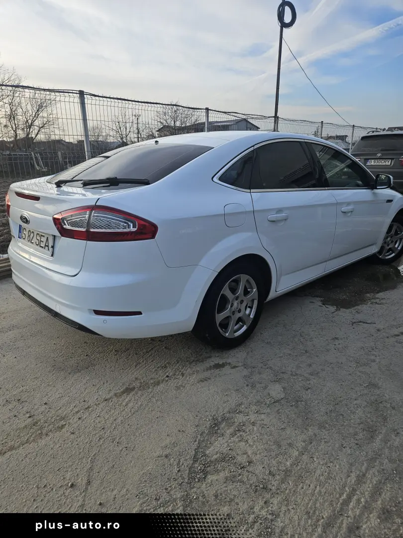 Ford mondeo 2.0 Diesel  Automata  2014 IN RATE FARA AVANS