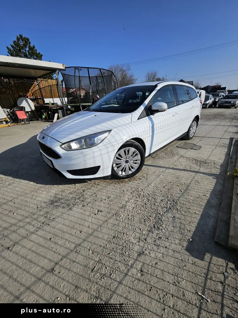Ford focus 2015 . 1.0 benzina IN RATE FARA AVANS