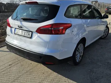 Ford focus 2015 . 1.0 benzina IN RATE FARA AVANS