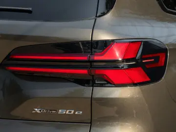 BMW X5 50e M Neuzstd  o.Gebrsp LUFTF.DR.ASS.H K.AHK.