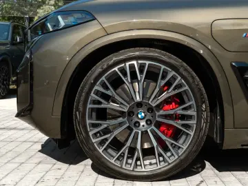 BMW X5 50e M Neuzstd  o.Gebrsp LUFTF.DR.ASS.H K.AHK.
