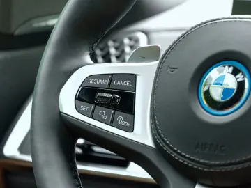 BMW X5 50e M Neuzstd  o.Gebrsp LUFTF.DR.ASS.H K.AHK.
