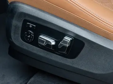 BMW X5 50e M Neuzstd  o.Gebrsp LUFTF.DR.ASS.H K.AHK.