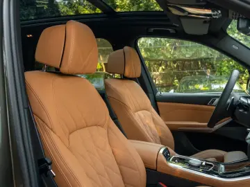 BMW X5 50e M Neuzstd  o.Gebrsp LUFTF.DR.ASS.H K.AHK.