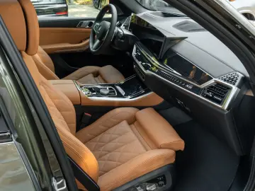 BMW X5 50e M Neuzstd  o.Gebrsp LUFTF.DR.ASS.H K.AHK.