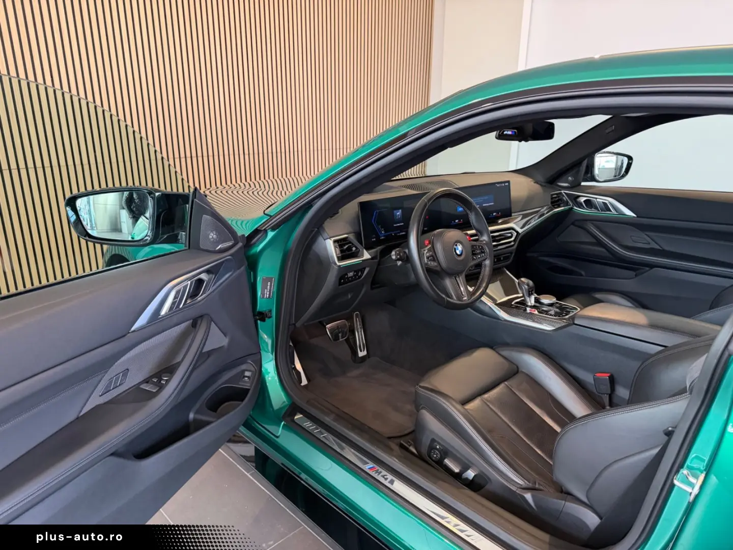 BMW M4 Coupe Competition  CARBON LASER DRV-ASSIST DE