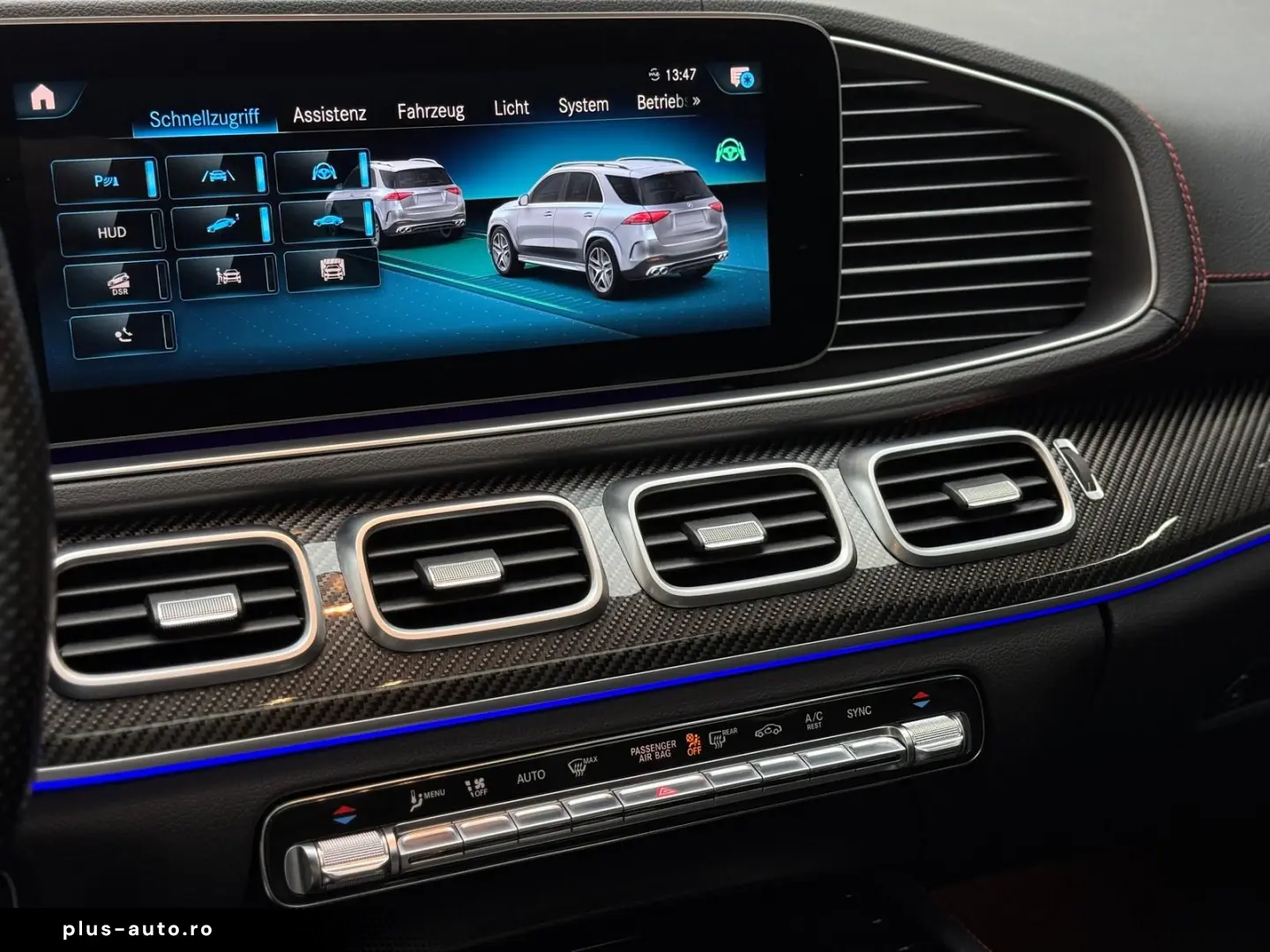 BMW M8 Competition M Carbon B&W Driver´s TV NP206