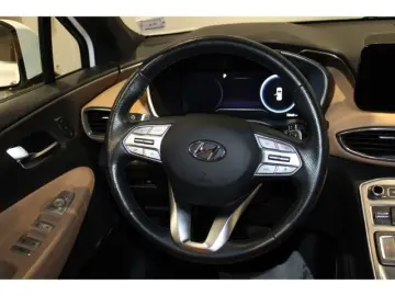 HYUNDAI SANTA FE 1.6 T-GDi Hybrid ''Signat…