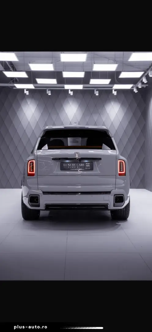 ROLLS ROYCE Cullinan Black Badge