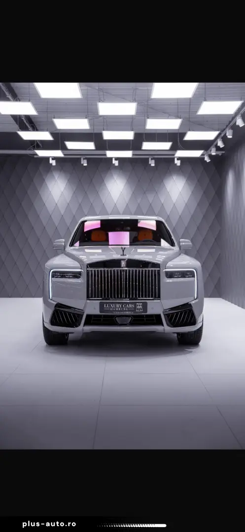ROLLS ROYCE Cullinan Black Badge