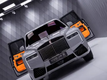 ROLLS ROYCE Cullinan Black Badge