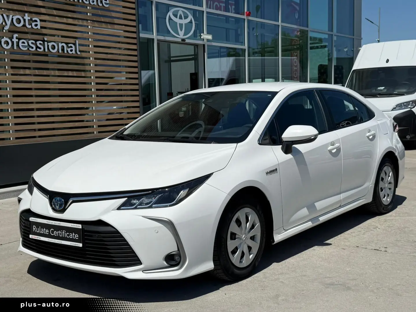 TOYOTA Corolla 1.8 Hybrid Business