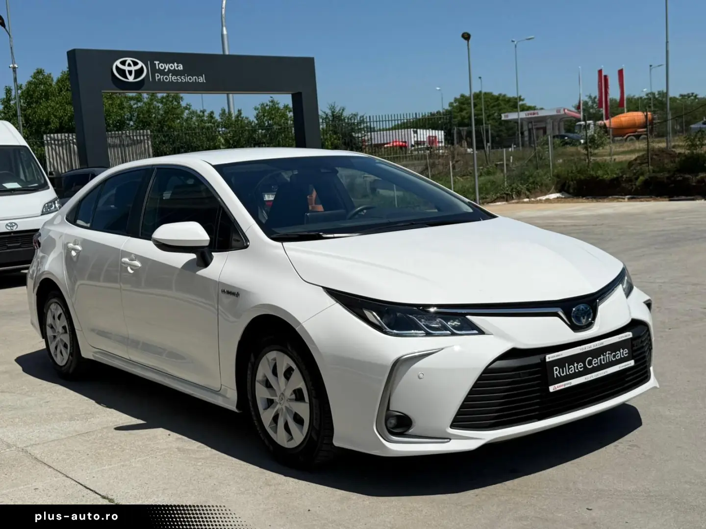 TOYOTA Corolla 1.8 Hybrid Business