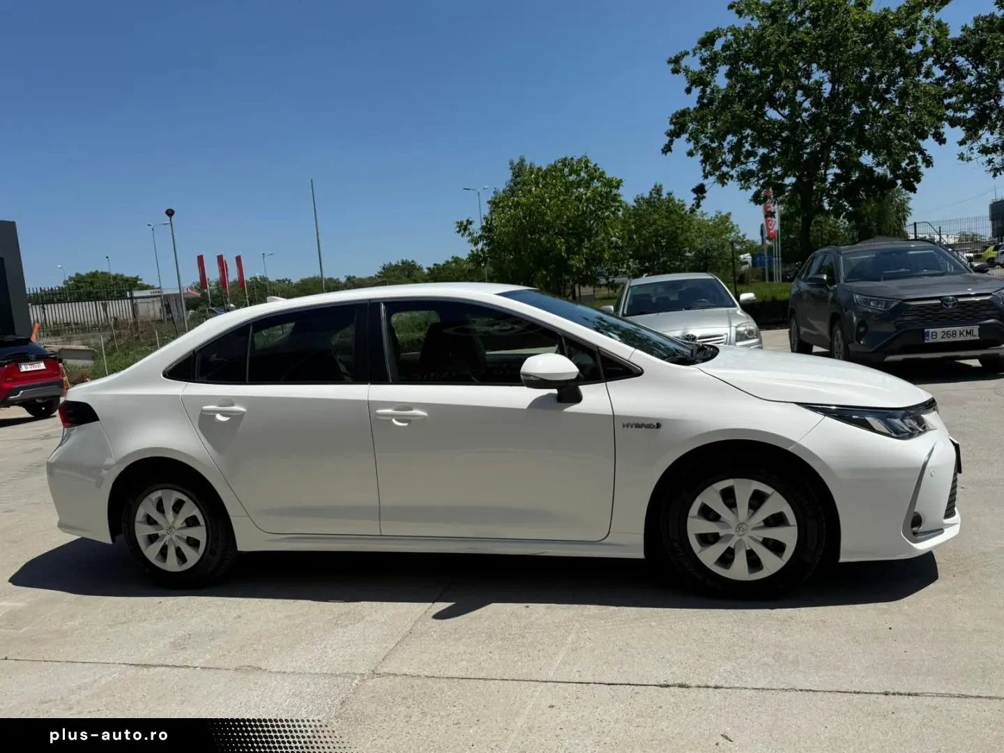 TOYOTA Corolla 1.8 Hybrid Business