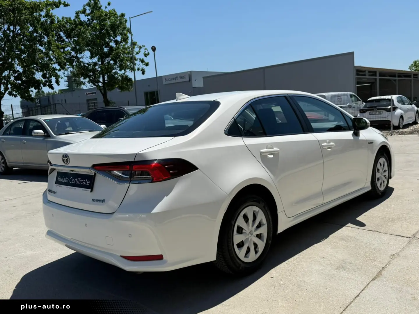 TOYOTA Corolla 1.8 Hybrid Business