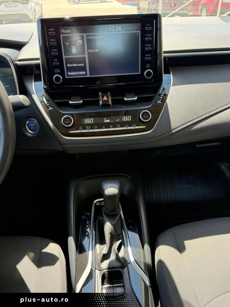 TOYOTA Corolla 1.8 Hybrid Business