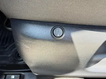 TOYOTA Corolla 1.8 Hybrid Business
