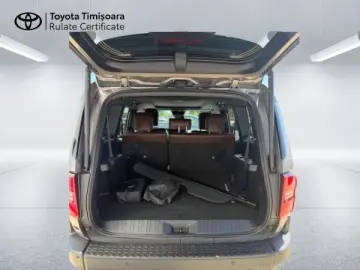 Toyota Land-Cruiser