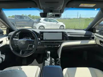 Toyota Camry 2.5 Hybrid Executive