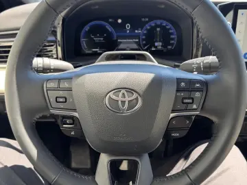 Toyota Camry 2.5 Hybrid Executive