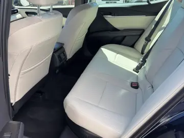 Toyota Camry 2.5 Hybrid Executive