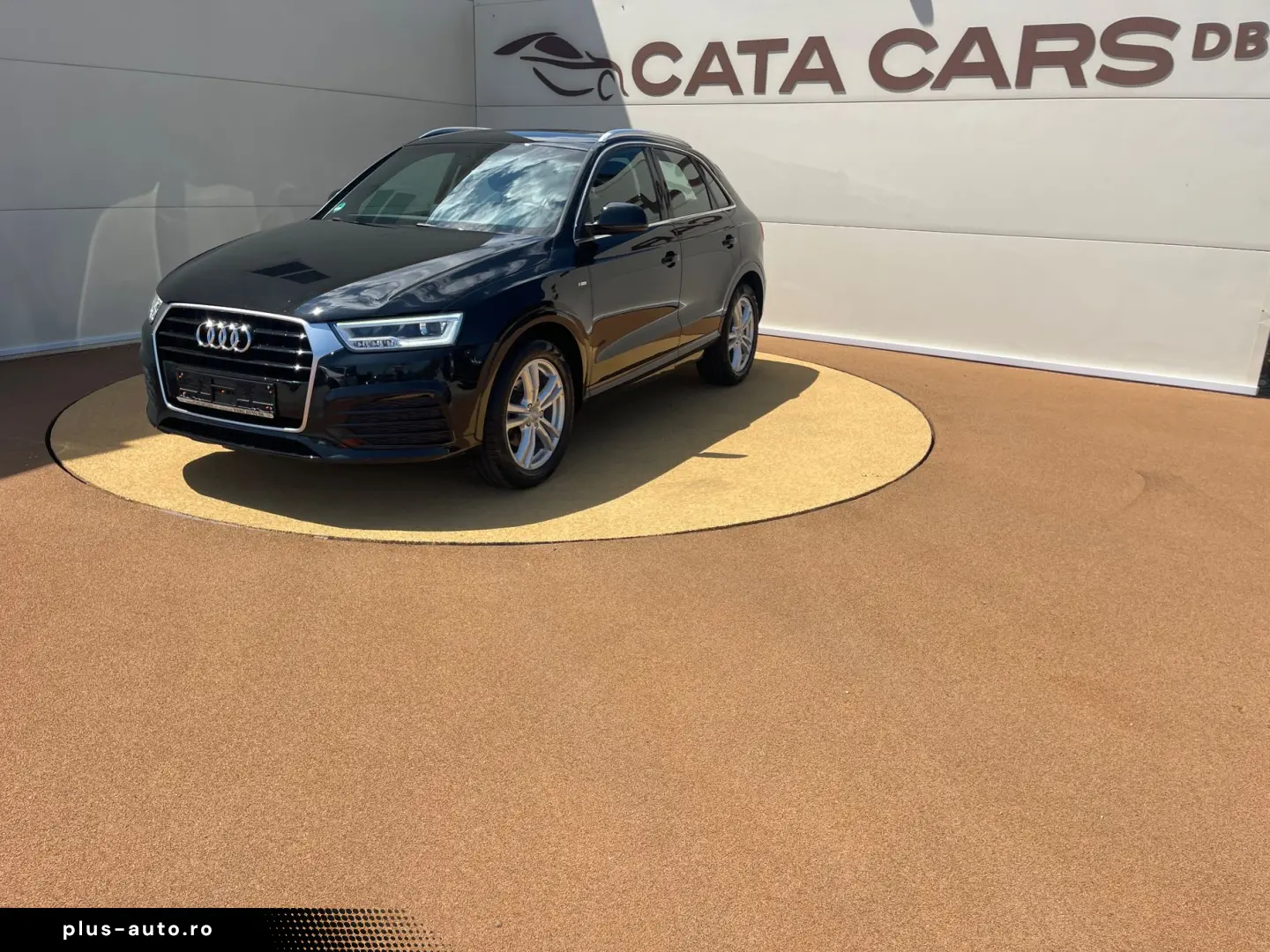 Audi Q3 2.0TDI  150CP  FULL LED  Navi  Piele  Keyless  Pilot