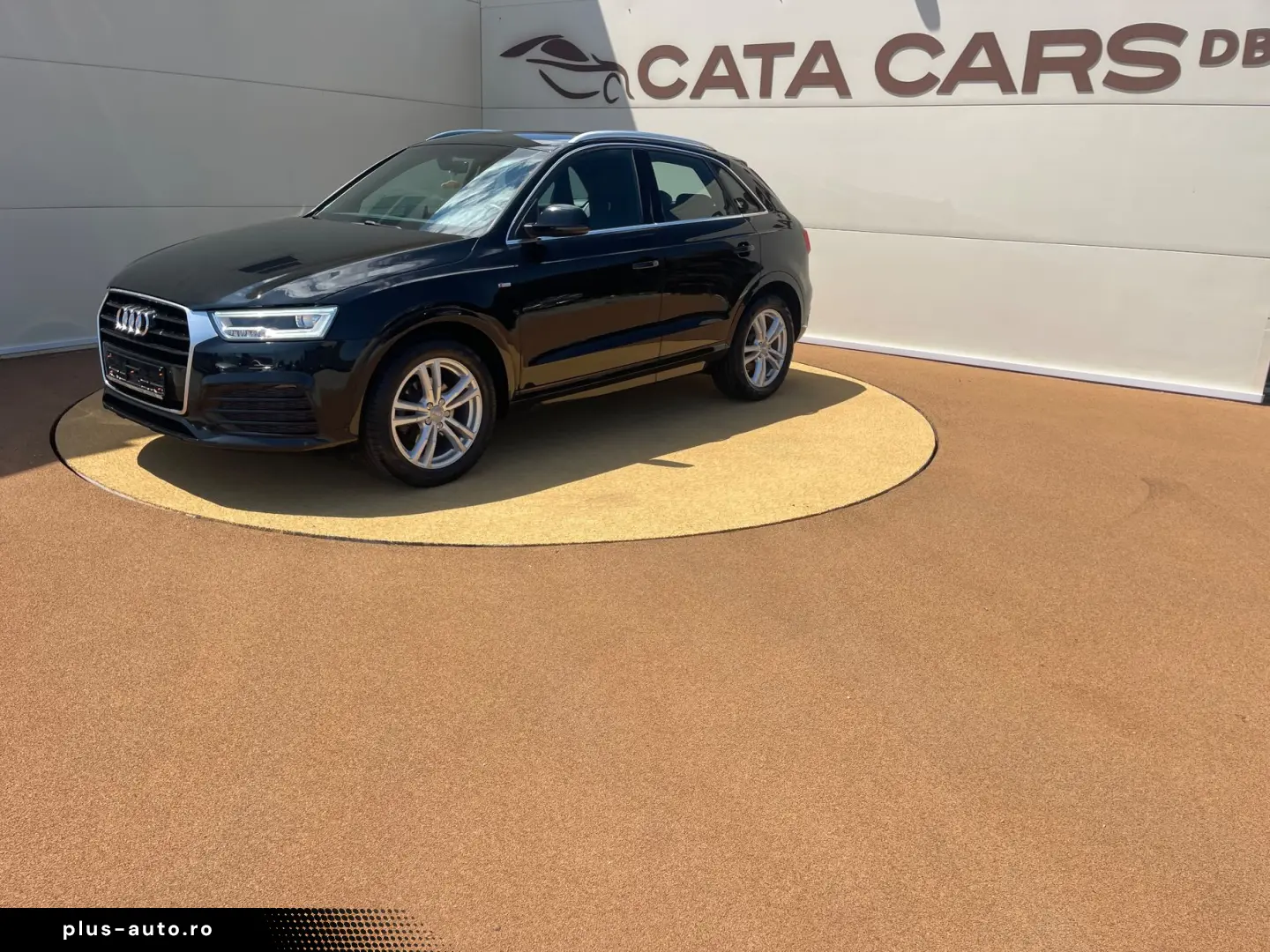 Audi Q3 2.0TDI  150CP  FULL LED  Navi  Piele  Keyless  Pilot