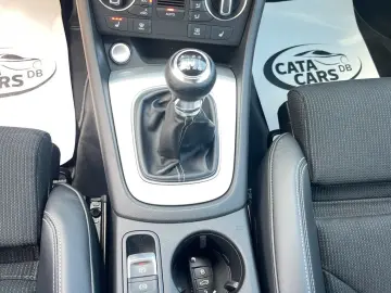 Audi Q3 2.0TDI  150CP  FULL LED  Navi  Piele  Keyless  Pilot