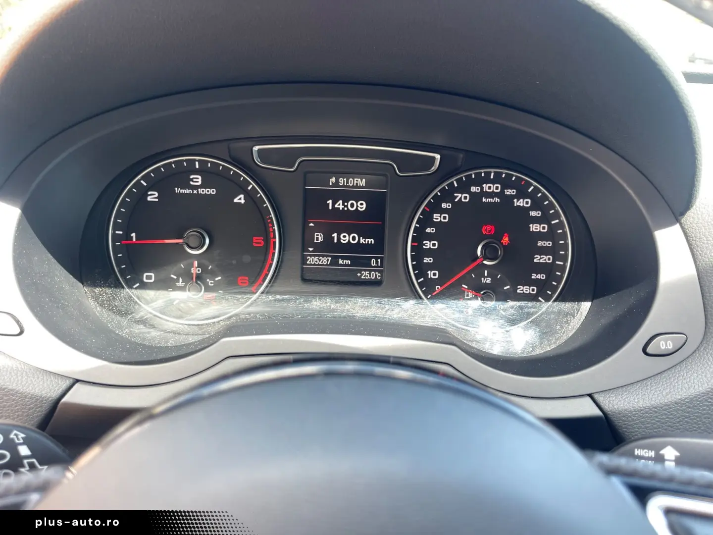 Audi Q3 2.0TDI  150CP  FULL LED  Navi  Piele  Keyless  Pilot