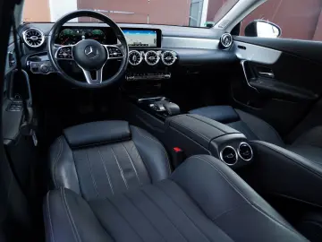 Mercedes-Benz Cla-180