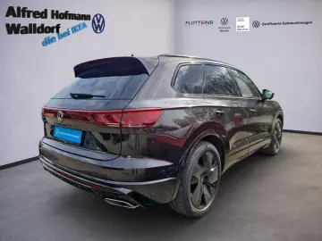 VW Touareg 3.0 TDI R-Line 4MOTION AHK NAVI LEDER