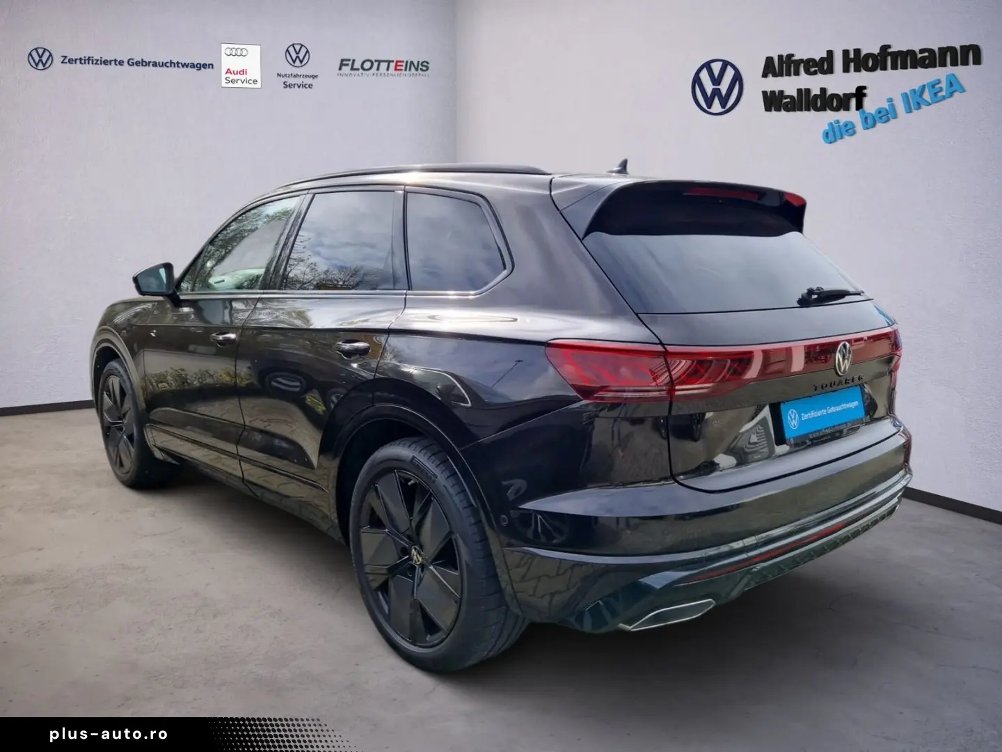 VW Touareg 3.0 TDI R-Line 4MOTION AHK NAVI LEDER