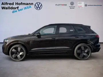 VW Touareg 3.0 TDI R-Line 4MOTION AHK NAVI LEDER