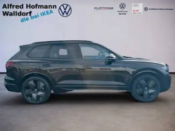 VW Touareg 3.0 TDI R-Line 4MOTION AHK NAVI LEDER