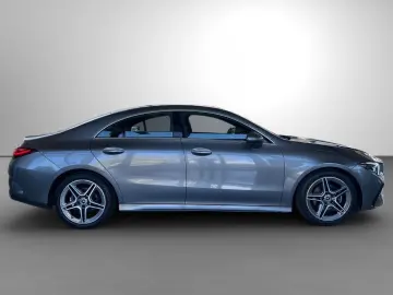 MERCEDES-BENZ CLA 180 AMG Ambiente CarPlay LED Kamera Winter