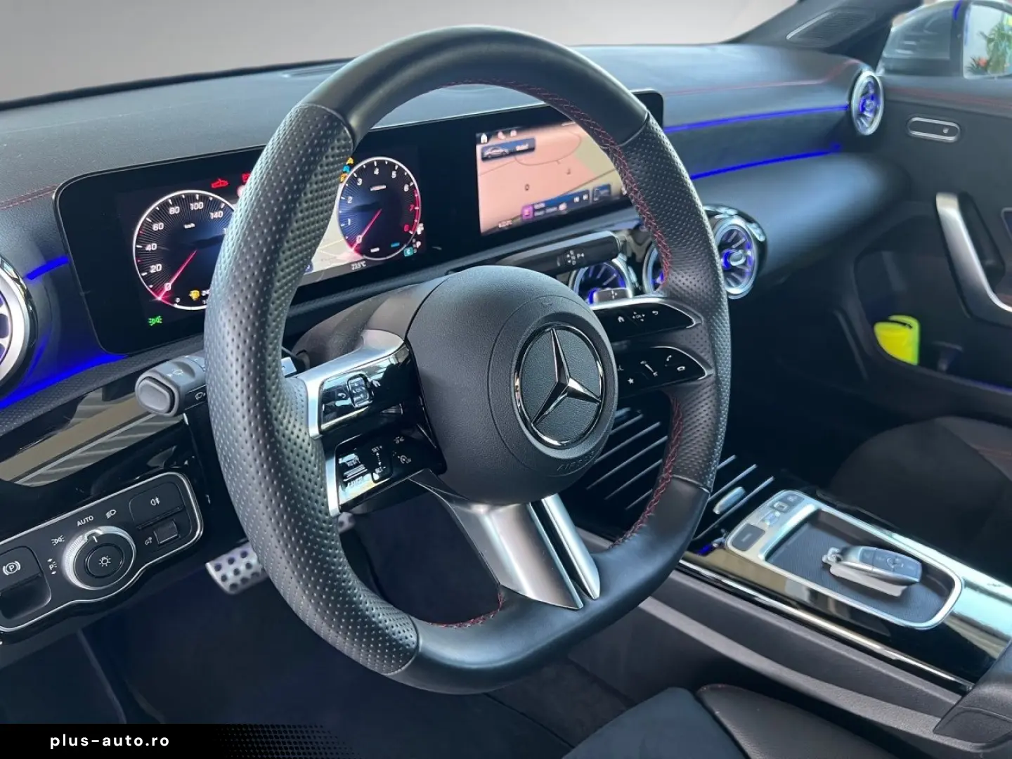 MERCEDES-BENZ CLA 180 AMG Ambiente CarPlay LED Kamera Winter