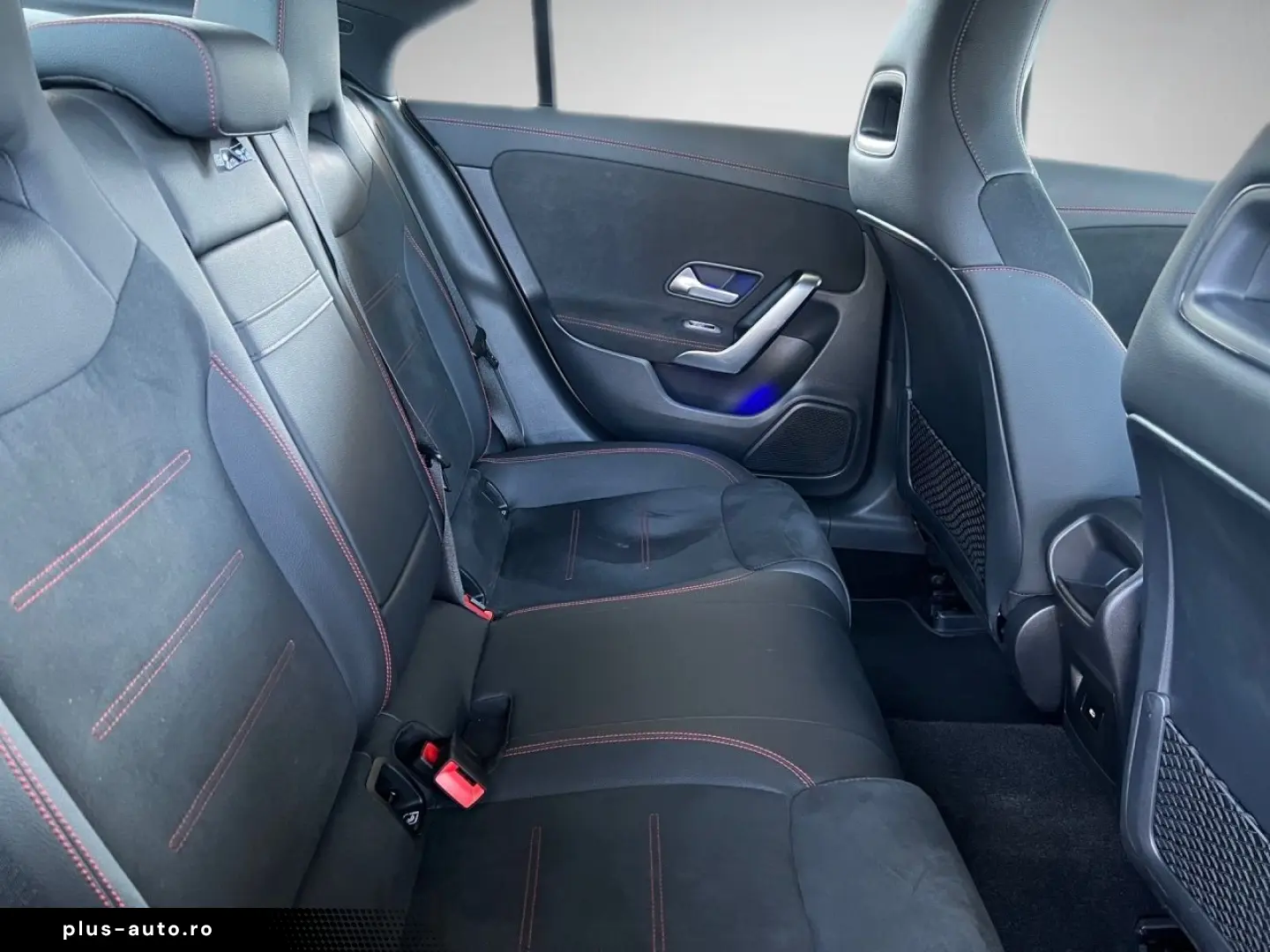 MERCEDES-BENZ CLA 180 AMG Ambiente CarPlay LED Kamera Winter
