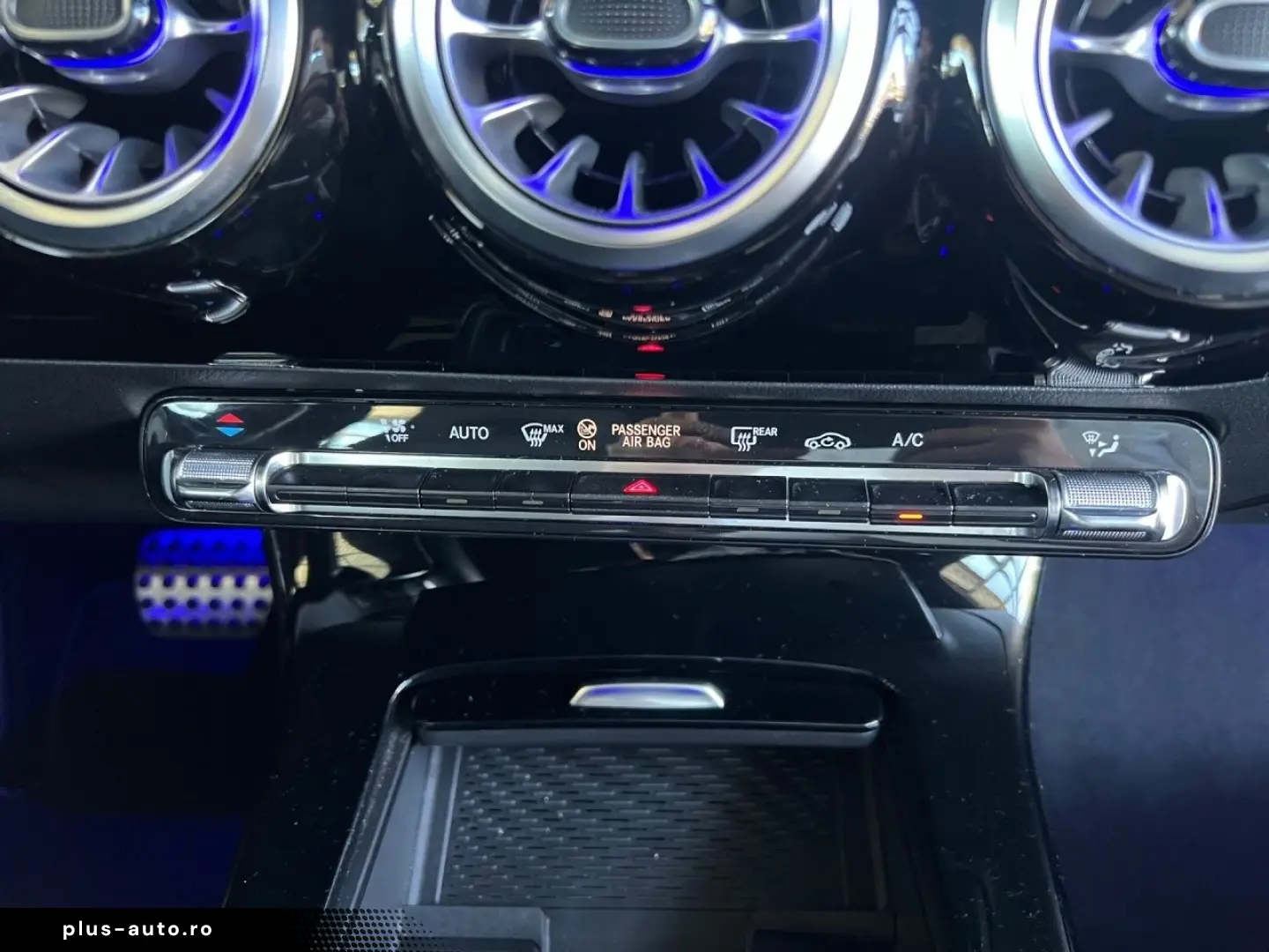 MERCEDES-BENZ CLA 180 AMG Ambiente CarPlay LED Kamera Winter