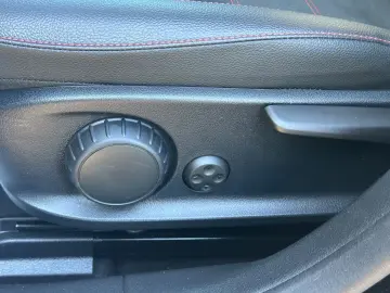 MERCEDES-BENZ CLA35 AMG 4MATIC DCT 48V KEYLESS KAm FACELIFT